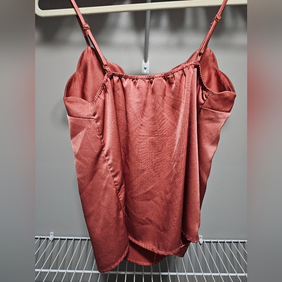 Rust Red Top - Picture 2 of 3